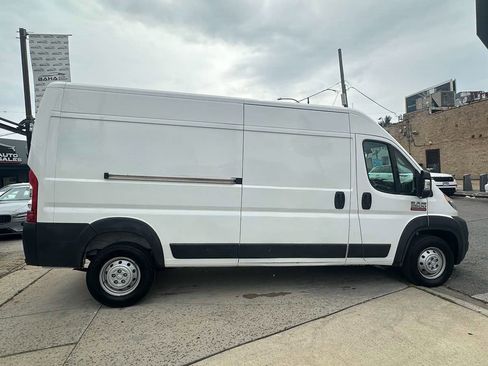 Used 2021 RAM ProMaster 2500 image 7