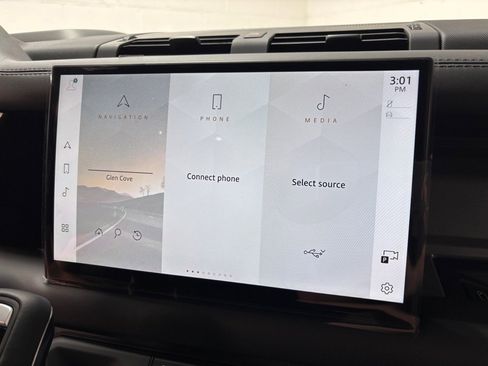 New 2025 Land Rover Defender 110 V8 image 17