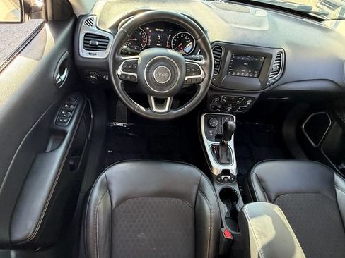 Used 2018 Jeep Compass Latitude w/ Popular Equipment Group AWD/4WD image 15