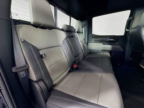 Used 2023 Chevrolet Silverado 1500 ZR2 w/ Technology Package image 30