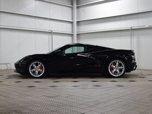 Used 2020 Chevrolet Corvette Stingray Premium Cpe w/ 3LT Preferred Equipment Group RWD image 4