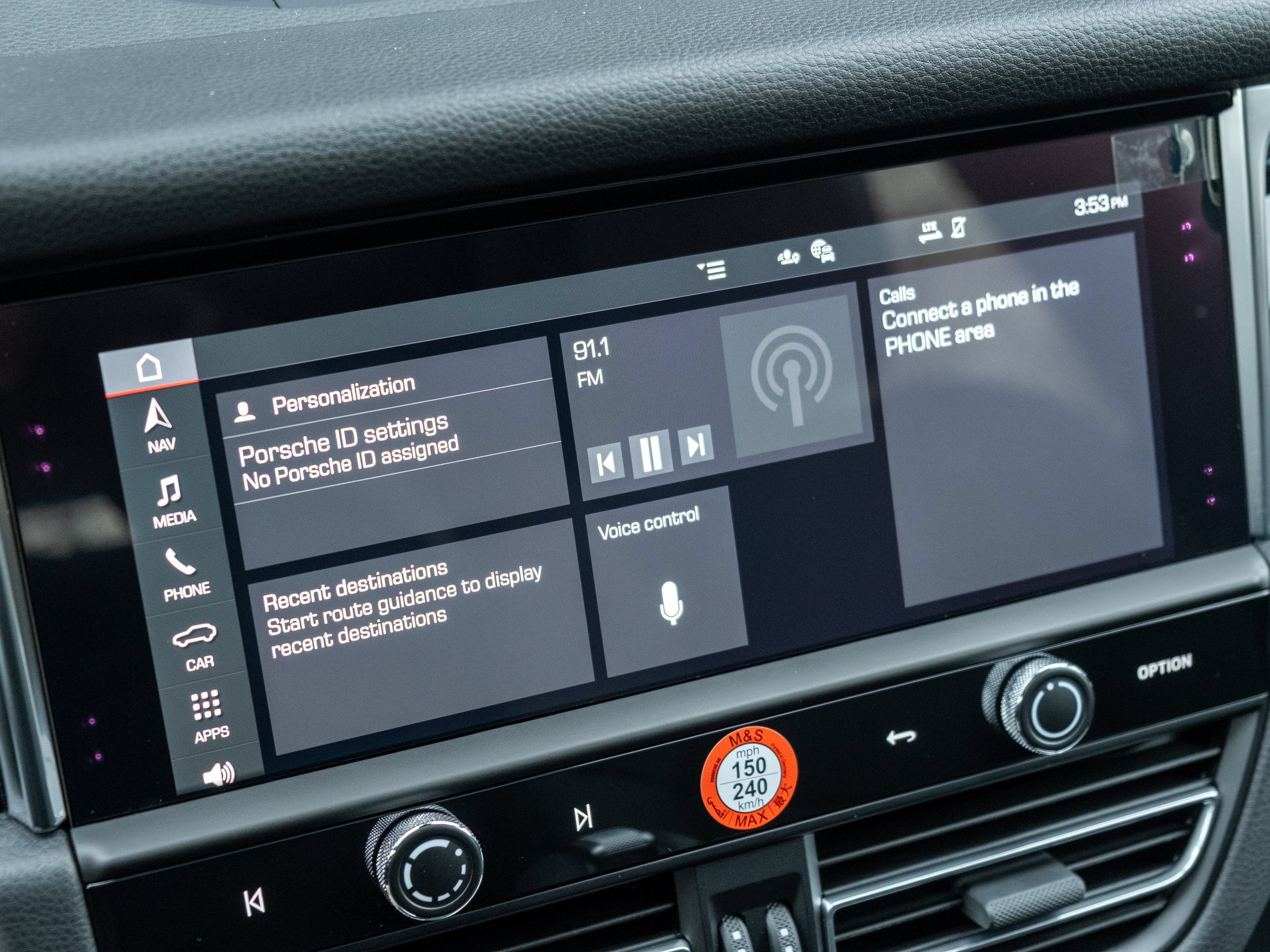 Certified 2026 Porsche Macan AWD/4WD image 27