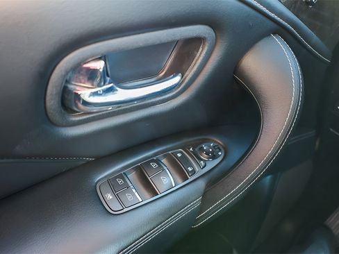 Used 2024 INFINITI QX80 Luxe image 22