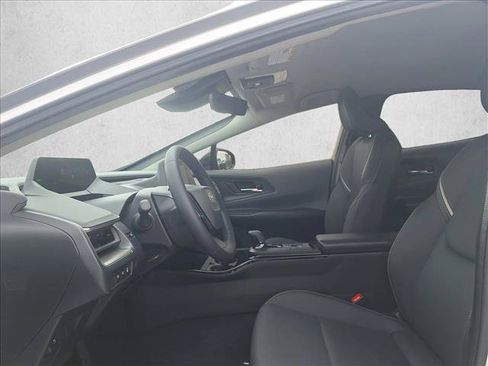 Certified 2023 Toyota Prius XLE FWD image 10