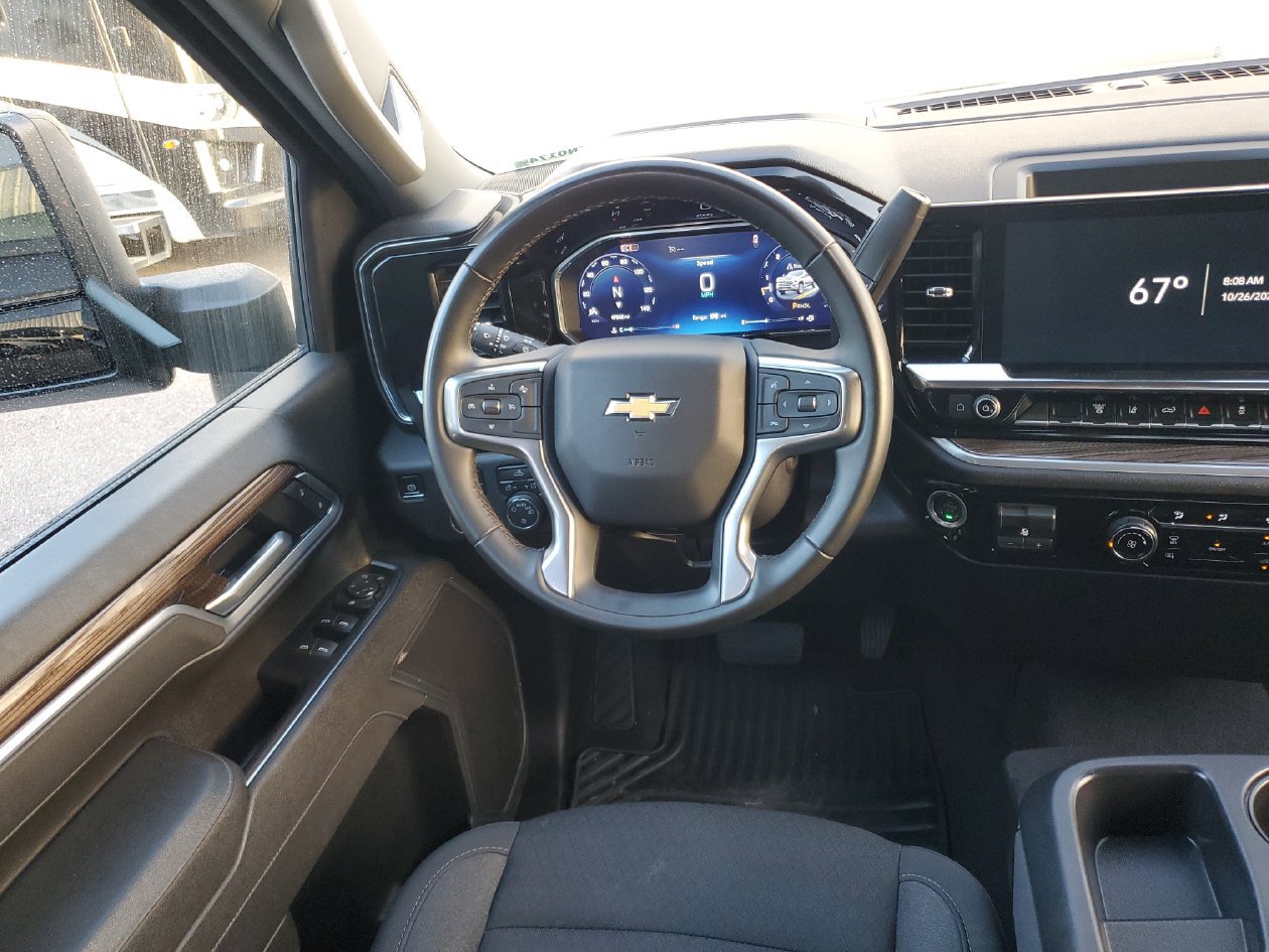 Used 2026 Chevrolet Silverado 2500 LT AWD/4WD image 14