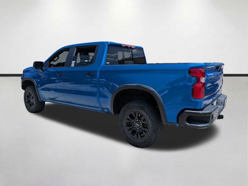 Used 2023 Chevrolet Silverado 1500 ZR2 w/ Technology Package AWD/4WD image 6