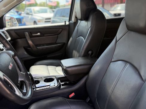 Used 2013 GMC Acadia SLT image 16