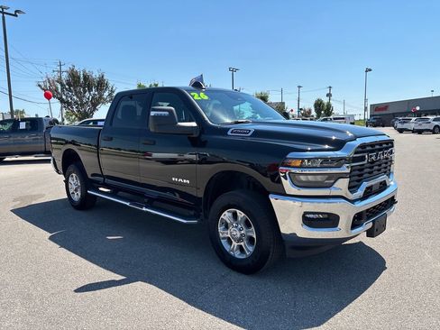 Used 2026 RAM 2500 Big Horn AWD/4WD image 19