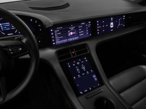 Certified 2023 Porsche Taycan 4S image 43