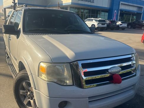 Used 2008 Ford Expedition XLT image 11