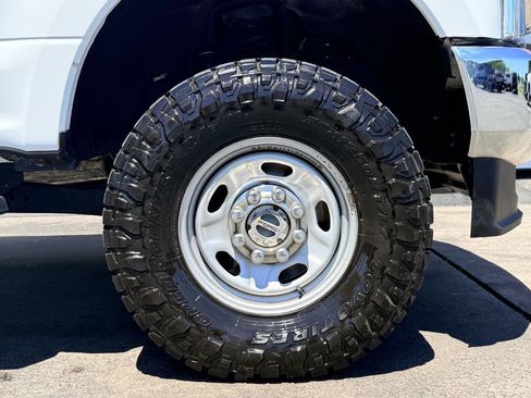 Used 2021 Ford F250 XL w/ Power Equipment Group AWD/4WD image 14