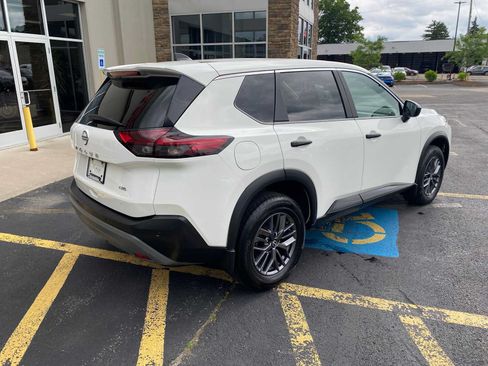Used 2023 Nissan Rogue S AWD/4WD image 4