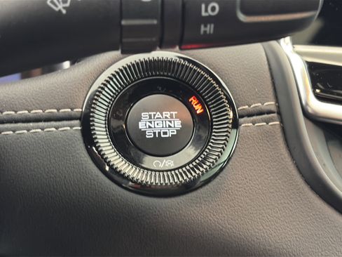 Used 2023 Jeep Compass High Altitude image 31