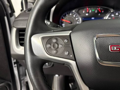 Used 2024 GMC Terrain SLT image 29