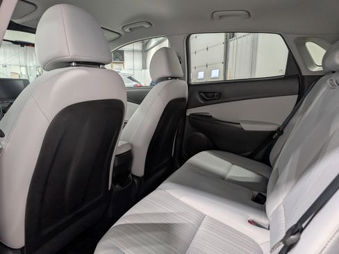 Used 2023 Hyundai Kona SEL image 17