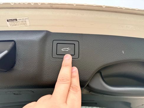 Used 2019 Hyundai Santa Fe XL SE w/ SE Premium Package 02 image 16