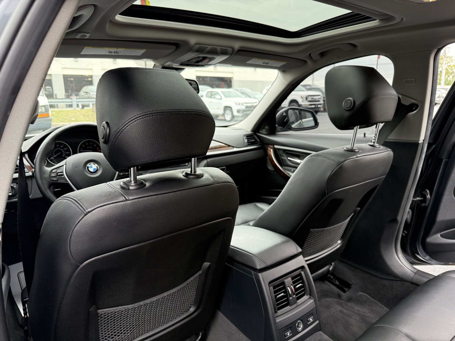 Used 2015 BMW 335i xDrive Sedan AWD/4WD image 31