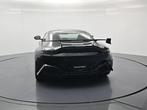 Used 2023 Aston Martin V8 Vantage Coupe RWD image 42