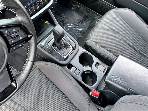 Used 2025 Subaru Forester Premium AWD/4WD image 19