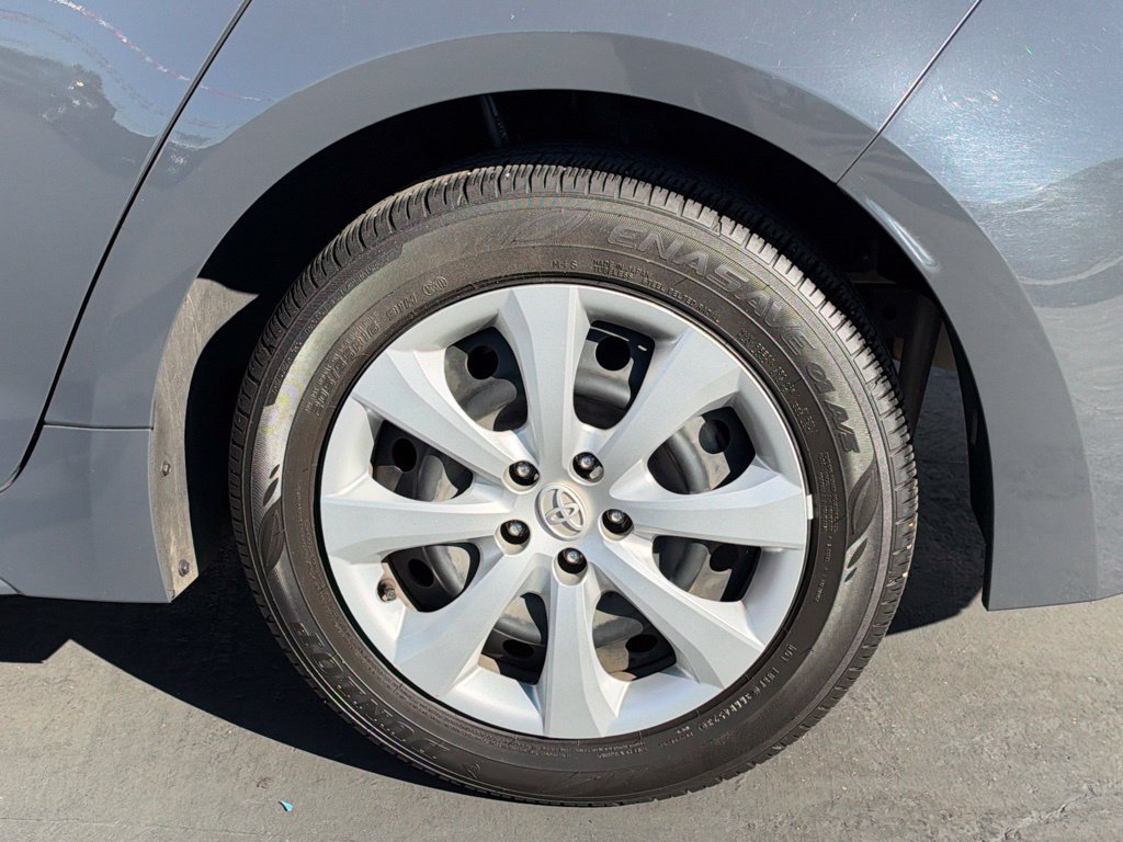 Used 2024 Toyota Corolla LE FWD image 16