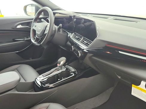 New 2025 Chevrolet Trax RS w/ Driver Confidence Package image 29