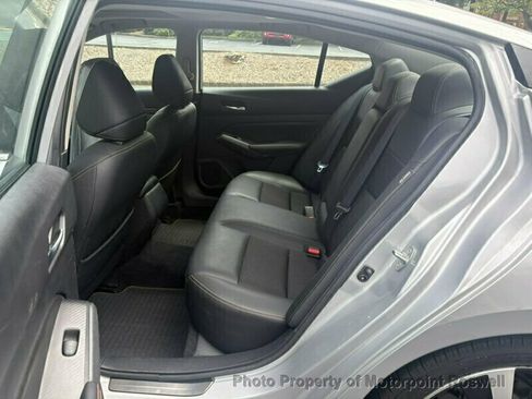 Used 2019 Nissan Altima 2.5 SR w/ SR Premium Package FWD image 25
