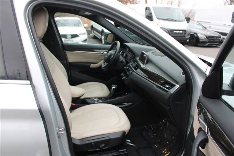 Used 2016 BMW X1 xDrive28i w/ Premium Package AWD/4WD image 13