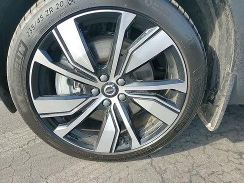 Used 2021 Volvo XC40 P8 Recharge w/ Advanced Package image 8