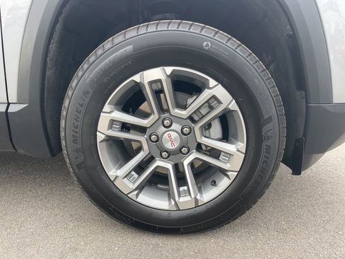 Used 2025 GMC Terrain Elevation image 30