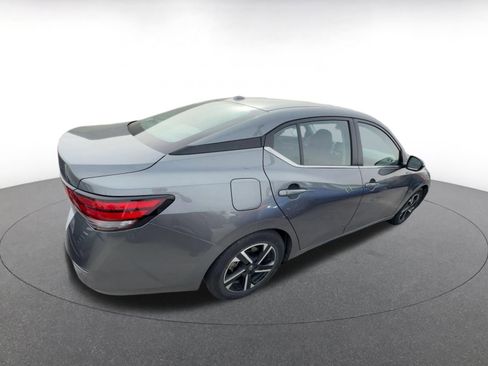 Used 2025 Nissan Sentra SV image 6