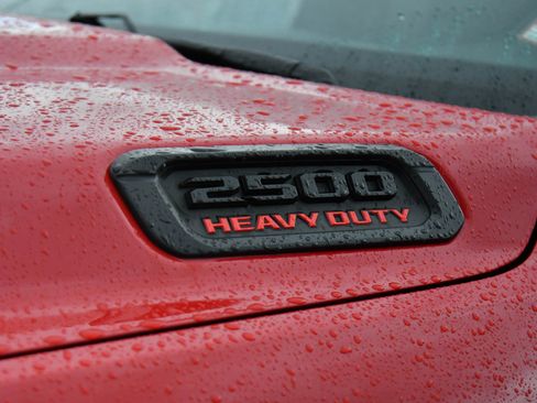 Used 2024 RAM 2500 Big Horn w/ Night Edition AWD/4WD image 13