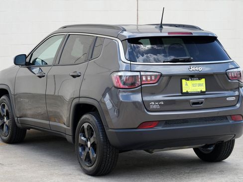 Used 2020 Jeep Compass Latitude w/ Cold Weather Group AWD/4WD image 45