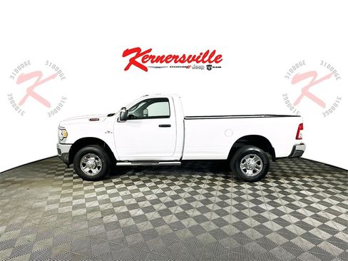 Used 2024 RAM 3500 Tradesman w/ Chrome Appearance Group image 4