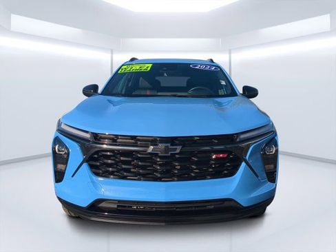 Used 2024 Chevrolet Trax RS w/ Sunroof Package image 8