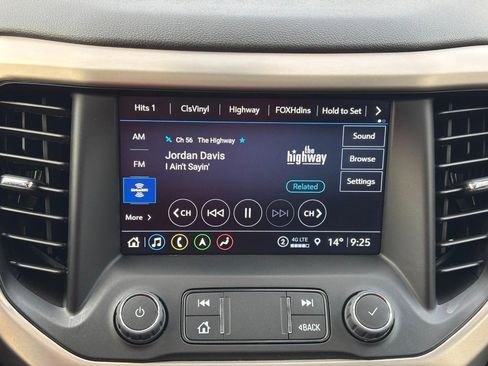 Used 2023 GMC Acadia Denali w/ Black Diamond Edition image 31