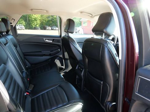 Used 2021 Ford Edge SEL AWD/4WD image 13