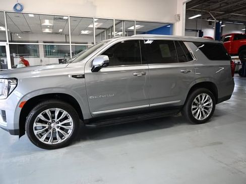 Used 2024 GMC Yukon Denali AWD/4WD image 7