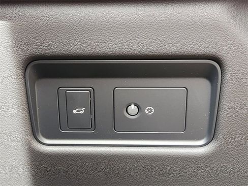 Used 2026 Jaguar F-PACE R-Dynamic S image 20