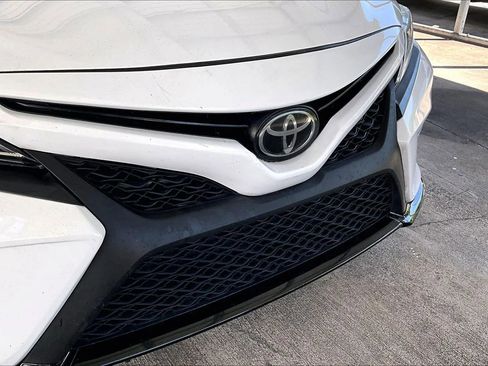 Used 2019 Toyota Camry SE w/ Convenience Package FWD image 29