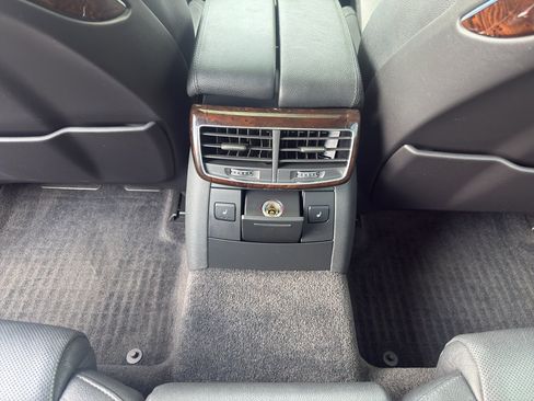 Used 2013 Audi A8 3.0T w/ Convenience Pkg AWD/4WD image 13