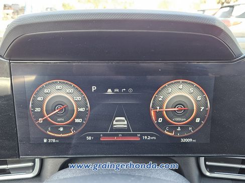 Used 2024 Hyundai Elantra SEL image 21