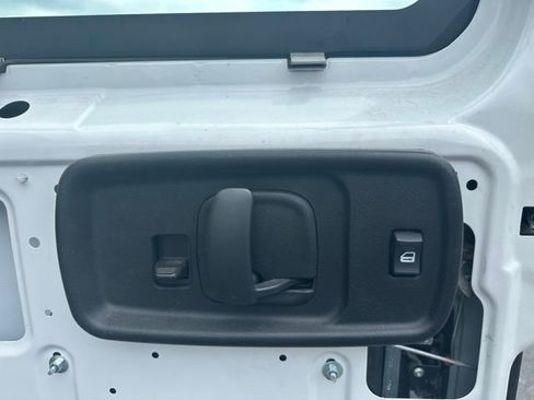 Used 2022 Chevrolet Express 2500 Extended w/ Driver Convenience Package image 10