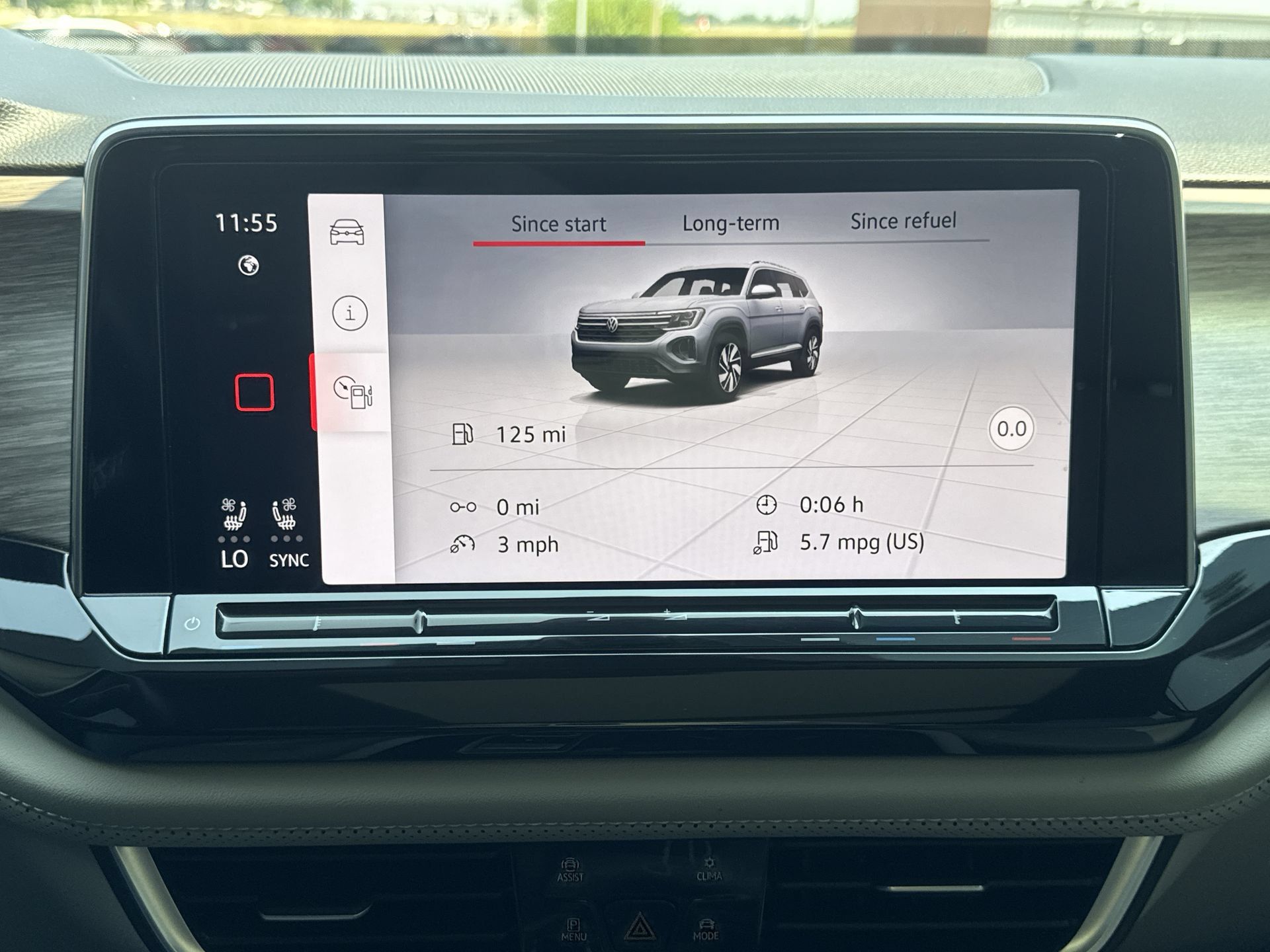 Used 2024 Volkswagen Atlas SEL AWD/4WD image 16