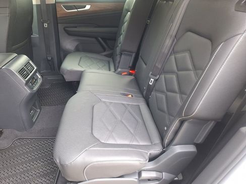 New 2026 Volkswagen Atlas SE image 22