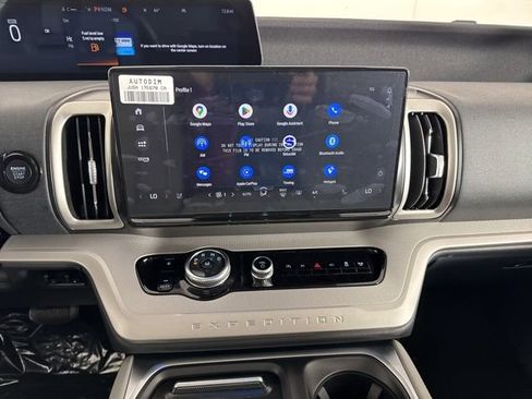 New 2025 Ford Expedition Max Active image 11