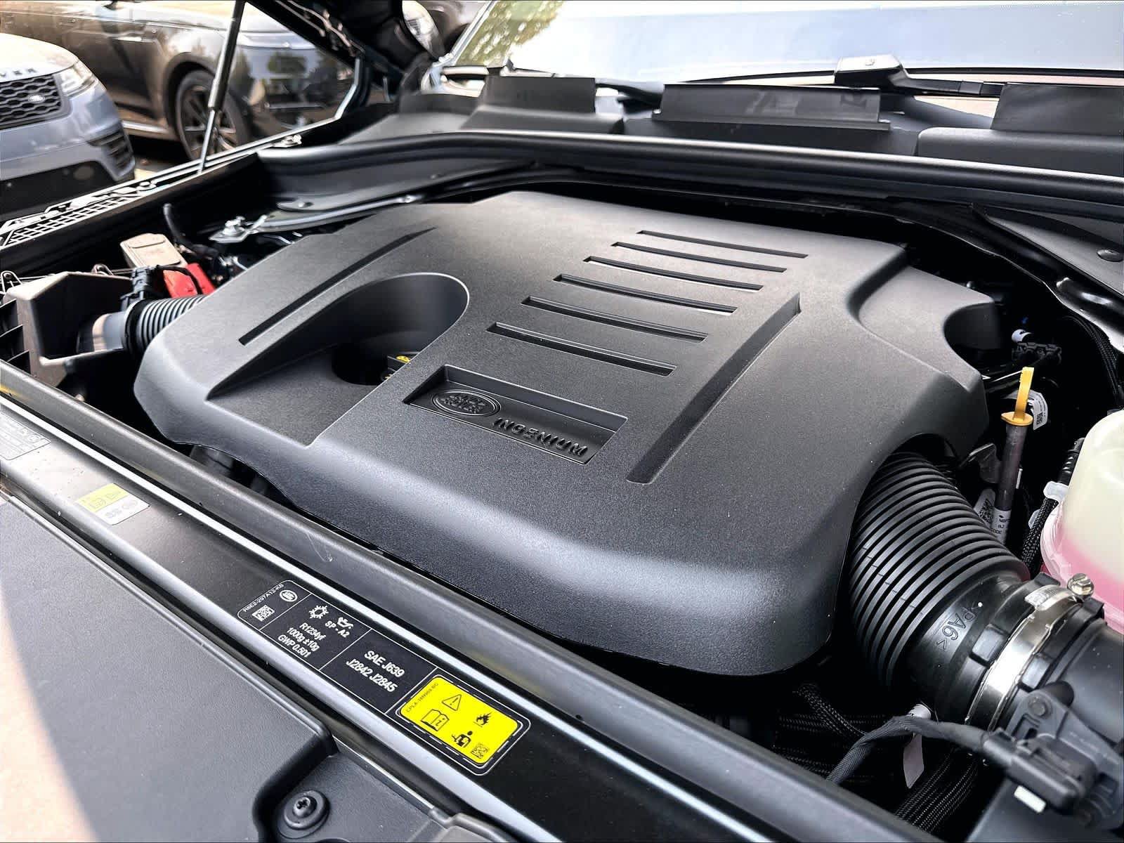 New 2026 Land Rover Range Rover SE AWD/4WD image 32