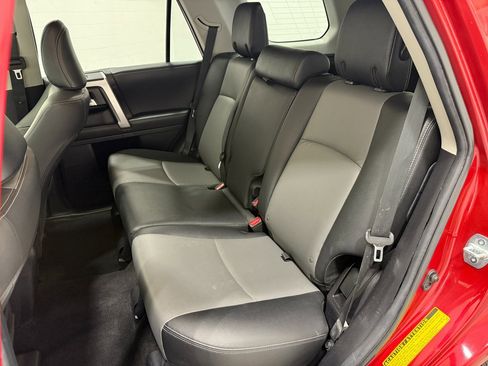 Used 2020 Toyota 4Runner SR5 Premium image 35