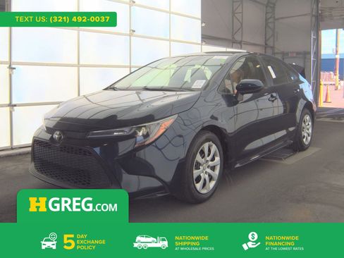 Used 2022 Toyota Corolla LE image 1