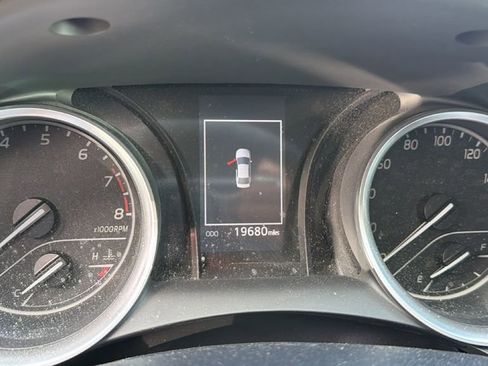 Used 2024 Toyota Camry LE w/ Convenience Package image 7