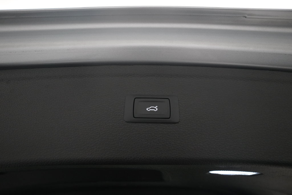 Used 2023 Audi Q5 2.0T Premium AWD/4WD image 17